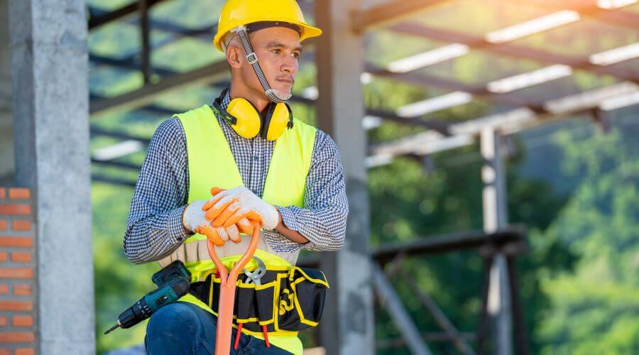 Professional gutter cleaning in Peterson, IA